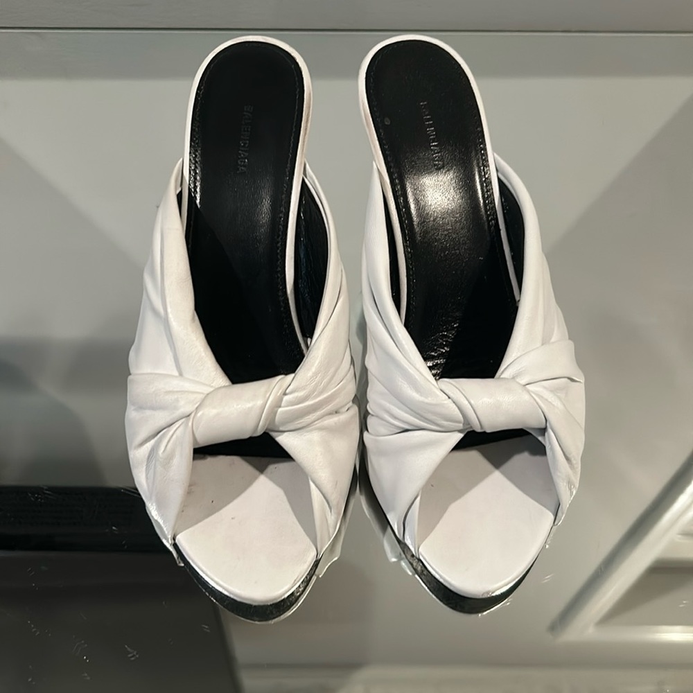 White Balenciaga mules very comfortable worn once